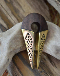 Load image into Gallery viewer, Ohrgewicht Brass Holz 12mm Pfeil Karo Stanz Muster - chic-net.de
