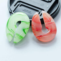 Cargar imagen en el visor de la galería, Ohrgewicht Stein 12mm Tropfen Schlüsselloch rot grün - chic-net.de
