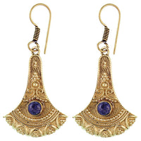 Cargar imagen en el visor de la galería, Ohrringe Axt Punkte verziert Lapis Messing antik golden nickelfrei Ohrhänger Tribal Brass - chic-net.de
