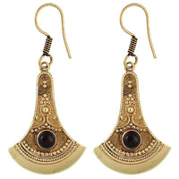 Cargar imagen en el visor de la galería, Ohrringe Axt Punkte verziert Onyx Messing antik golden nickelfrei Ohrhänger Tribal Brass - chic-net.de
