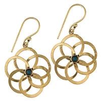 Cargar imagen en el visor de la galería, Ohrringe Blume glänzend spiralig Amazonit blau grün Messing antik golden Tribal Ohrhänger nickelfrei - chic-net.de
