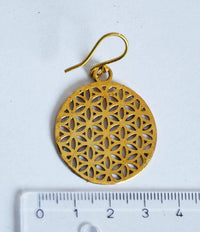 Cargar imagen en el visor de la galería, Ohrringe dick Blumen Blume des Lebens rund Messing antik golden nickelfrei Tribal Brass - chic-net.de
