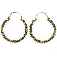 Load image into Gallery viewer, Ohrringe dunkel Punkte Dreiecke rund Messing Brass antik golden Tribal nickelfrei Schmuck Piercing - chic-net.de

