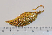 Load image into Gallery viewer, Ohrringe Flügel Engel Messing antik golden Tribal Ohrhänger nickelfrei Brass Schmuck Piercing - chic-net.de
