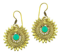 Cargar imagen en el visor de la galería, Ohrringe grüner Onyx Stein Zopf Blätter Punkte Dreiecke Messing Ohrhänger nickelfrei antik Tribal - chic-net.de
