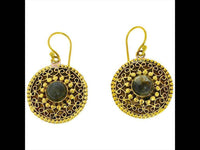 Load image into Gallery viewer, Ohrringe Labradorit Spiralbögen Punkte 25 mm rund Messing antik golden Ohrhänger nickelfrei Tribal - chic-net.de
