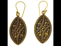 Load image into Gallery viewer, Ohrringe Mandel Zacken Punkte Sterne Bögen Messing antik golden nickelfrei Tribal Brass Ohrhänger - chic-net.de
