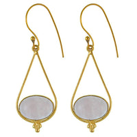 Load image into Gallery viewer, Ohrringe Mondstein oval Tropfen Dreieck Punkte Messing antik golden Ohrhänger nickelfrei Tribal - chic-net.de
