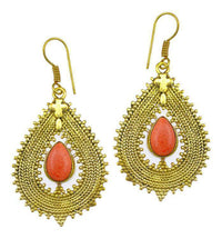 Cargar imagen en el visor de la galería, Ohrringe Sandstein Tropfen Zopf Spitzen Kreuz Messing antik gold nickelfrei Tribal Brass Ohrhänger - chic-net.de
