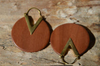 Load image into Gallery viewer, Ohrringe Sawo Holz Brass Bügel gold rund Zacke braun - chic-net.de
