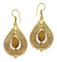 Cargar imagen en el visor de la galería, Ohrringe Tigerauge Tropfen Zopf Spitzen Kreuz Messing antik gold nickelfrei Tribal Brass Ohrhänger - chic-net.de
