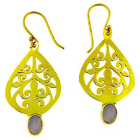 Load image into Gallery viewer, Ohrringe Träne Muster Mondstein oval Glanz Messing antik golden Tribal Ohrhänger nickelfrei Vintage - chic-net.de
