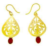 Load image into Gallery viewer, Ohrringe Träne Muster Rubin oval glänzend Messing antik golden Tribal Ohrhänger nickelfrei Vintage - chic-net.de
