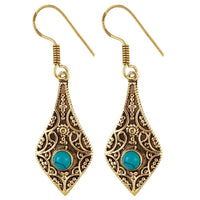 Cargar imagen en el visor de la galería, Ohrringe Tropfen spitz Bögen Türkis Messing antik golden nickelfrei Ohrhänger Tribal Brass - chic-net.de
