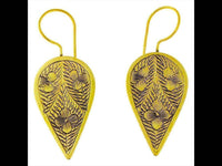 Load image into Gallery viewer, Ohrringe umgedreht Tropfen Blüten schraffiert Messing antik golden Tribal Ohrhänger nickelfrei Brass - chic-net.de
