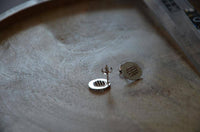 Load image into Gallery viewer, Ohrstecker 925 Sterling Silber Gitter rund gebürstet - chic-net.de
