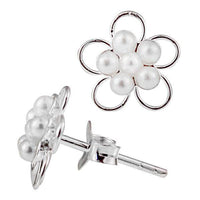 Load image into Gallery viewer, Ohrstecker Blume weiß kleine Perlen 925er Sterlingsilber Bögen Perlenohrstecker - chic-net.de

