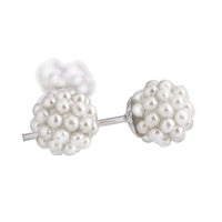 Load image into Gallery viewer, Ohrstecker Perle weiß kleine Perlen rund 925er Sterlingsilber Perlenohrstecker - chic-net.de
