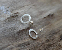 Load image into Gallery viewer, Ohrstecker Silber 925 vergoldet Creolen Ringe gebürstet - chic-net.de
