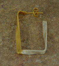 Load image into Gallery viewer, Ohrstecker Silber 925 vergoldet Rechteck gedreht - chic-net.de
