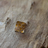 Load image into Gallery viewer, Ohrstecker Silber 925 vergoldet schwarz Raute Dreiecke - chic-net.de
