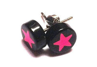 Load image into Gallery viewer, Ohrstecker Stern pink schwarz Edelstahl Unisex Schmuck Ohrringe - chic-net.de
