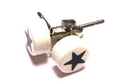 Load image into Gallery viewer, Ohrstecker Stern schwarz weiß Edelstahl Unisex Schmuck Ohrringe - chic-net.de
