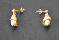 Load image into Gallery viewer, Ohrstecker vergoldet 925 Silber Perle Glockenblume - chic-net.de
