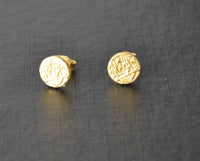 Load image into Gallery viewer, Ohrstecker vergoldet 925 Silber Scheibe uneben 9mm - chic-net.de
