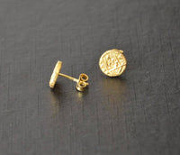 Load image into Gallery viewer, Ohrstecker vergoldet 925 Silber Scheibe uneben 9mm - chic-net.de
