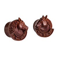 Cargar imagen en el visor de la galería, Organic Holz Plug braun handgeschnitzt Pferdekopf Hufeisen Pferd Tribal - chic-net.de
