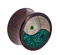 Load image into Gallery viewer, Organic Holz Plug Yin Yang Glitzer Resin grün Black Shell Tribal - chic-net.de
