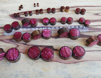 Load image into Gallery viewer, Organic Sonoholz dunkel Plug magenta fuchsia Resin Inlay schillernd Tribal - chic-net.de
