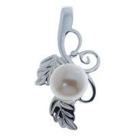 Load image into Gallery viewer, Perlenanhänger, blütenzweigförmiger Silberanhänger aus 925 Sterling Silber mit einer Zuchtperle - chic-net.de
