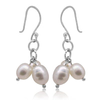 Cargar imagen en el visor de la galería, Perlenohrringe weiß drei Perlen baumelnd Kette 925er Sterling Silber Ohrringe - chic-net.de
