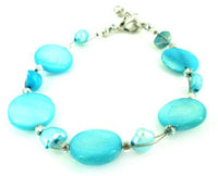 Load image into Gallery viewer, Perlmutt Armband hellblau Perlen Scheiben Damen Karabinerverschluss nickelfrei 18cm-20cm - chic-net.de
