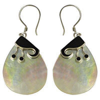 Load image into Gallery viewer, Perlmuttmuschelohrringe, tropfenförmige Perlmuttmuschelohrhänger mit schwarzer Silberverzierung und Bügel aus 925er Sterlingsilber, ca.3,3x2,3cm - chic-net.de
