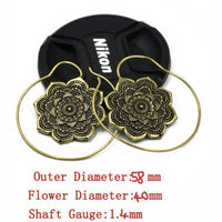 Load image into Gallery viewer, Piercing 10,5g Ohrgewicht Messing Mandala Blume Spirale - chic-net.de
