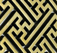 Load image into Gallery viewer, Piercing 38g Ohrgewicht Brass gold 8mm Kreis Labyrinth - chic-net.de
