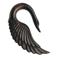 Cargar imagen en el visor de la galería, Piercing Holz ebony wood Schwan Hals gebogen Flügel Ohrstecker Expander handgeschnitzt - chic-net.de

