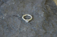 Load image into Gallery viewer, Piercing Ring 925 Silber Labret Tragus 1.2mm Mondstein - chic-net.de
