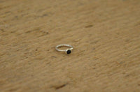 Load image into Gallery viewer, Piercing Ring 925 Silber Labret Tragus 1.2mm Onyx Stein - chic-net.de
