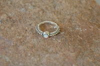 Load image into Gallery viewer, Piercing Ring 925 Silber Septum Lobe Ohr Opal weiß Punkte - chic-net.de
