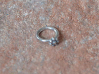 Cargar imagen en el visor de la galería, Piercing Ring Blume 925 Silber Labret Tragus 1.2mm - chic-net.de
