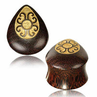 Load image into Gallery viewer, Plug Blume Träne golden Lasergravur Tamarinde double flared Holz Holzplug - chic-net.de
