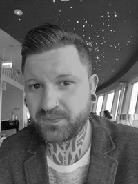 Load image into Gallery viewer, Plug Celtic Sawoholz Holz braun Geflochten Lasergravur - chic-net.de
