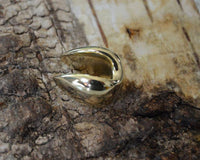 Cargar imagen en el visor de la galería, Plug Ohrgewicht gold Messing zum Einhängen Tropfen - chic-net.de
