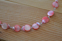 Load image into Gallery viewer, rosa Halskette Perlen Perlmutt Muschel Plättchen 42-48cm - chic-net.de
