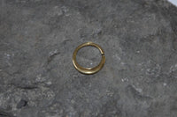 Load image into Gallery viewer, Septum Piercing Messing 1.2mm Sichel Ohrringe - chic-net.de
