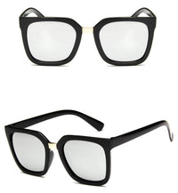 Load image into Gallery viewer, Sonnenbrille Cateye kantig 400UV Metallsteg schwarz bunt verspiegelt - chic-net.de
